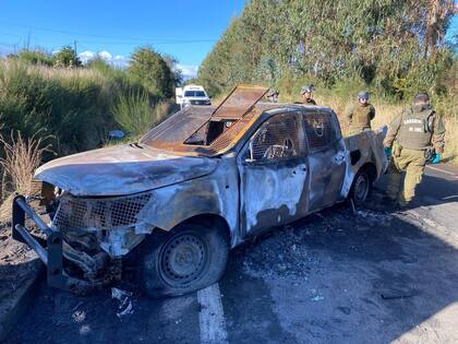 El Gobierno chileno ha anunciado la imposición del toque de queda entre las 0.00 y las 7.00 horas en las comunas de Cañete, Contulmo y Tirúa en respuesta al asesinato de tres carabineros en la región del Bíobío.