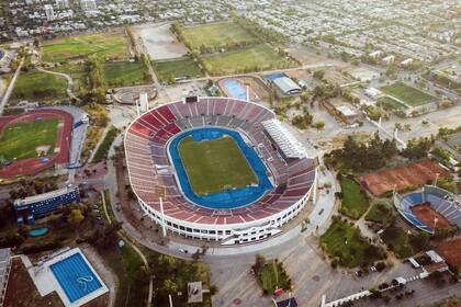 El gobierno chileno mantiene su intención de que la final de la Copa Libertadores entre River y Flamengo se juegue en el estadio Nacional de Santiago.