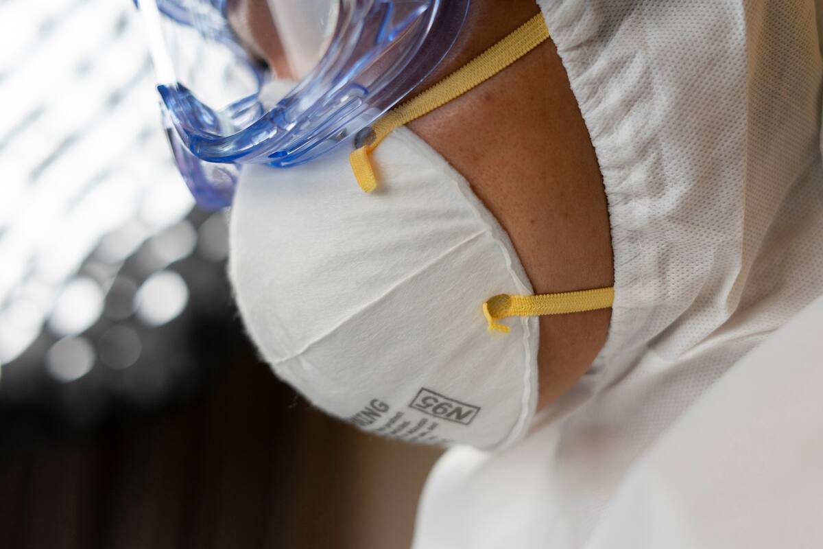 El gobierno de Biden repartirá mascarillas N95