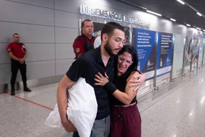 El gobierno de Brasil denunció que las condiciones en las que deportaron a sus nacionales fueron "inaceptables"