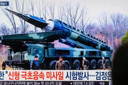 El gobierno de Corea del Sur observó recientemente que Corea del Norte había enviado 6.700 contenedores de municiones a Rusia