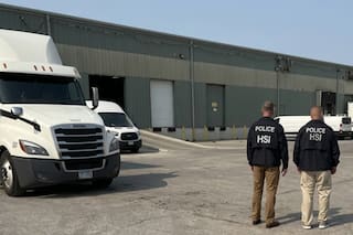 Investigan 75 escuelas por presunto fraude en licencias para camioneros migrantes