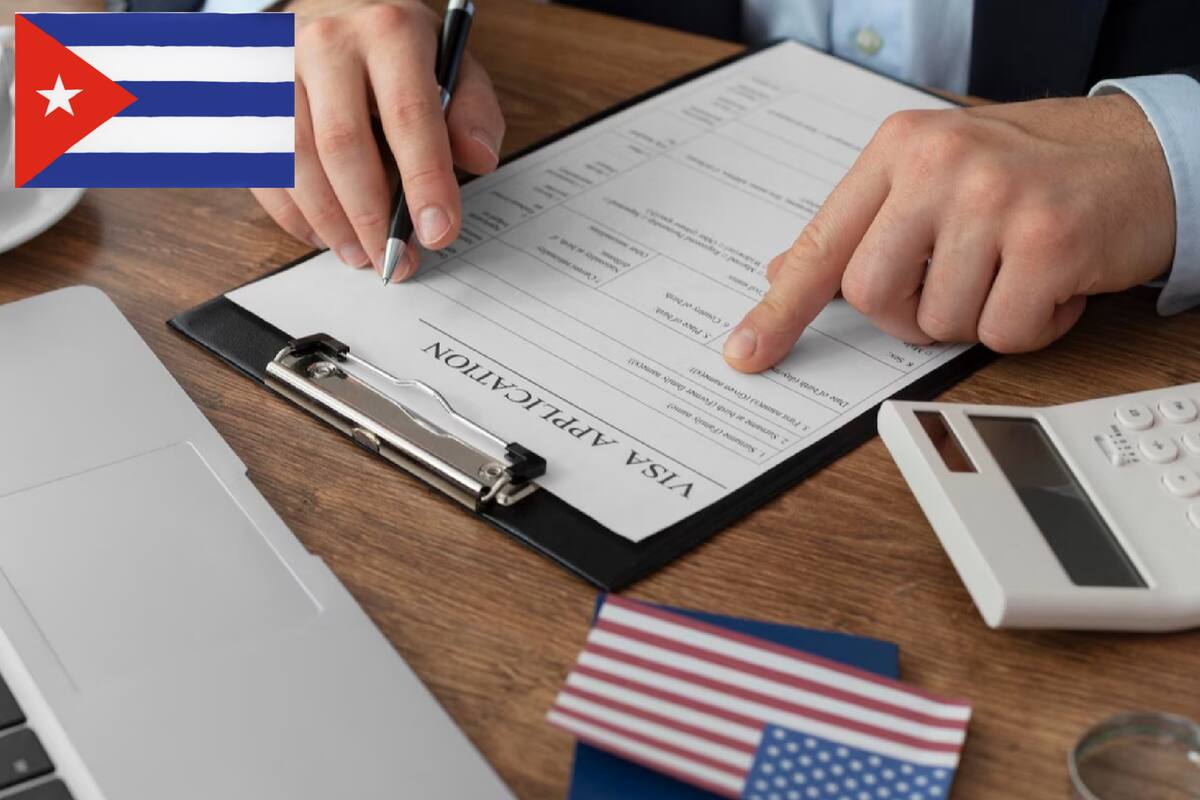 El gobierno de Estados Unidos comenzó a notificar a miles de beneficiarios del parole humanitario, incluido cubanos, que migraron al país bajo el programa de visas humanitarias que implementó la anterior administración demócrata de Joe Biden