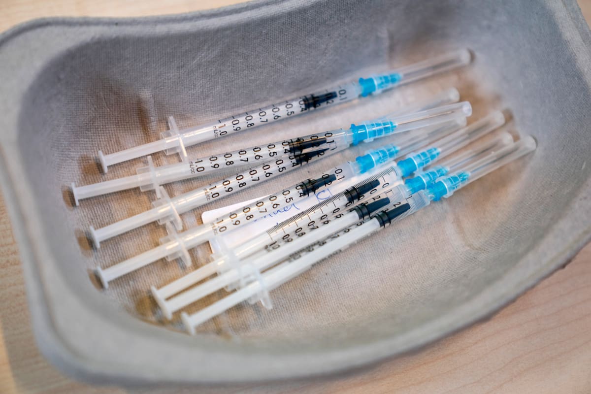 El gobierno de Israel entró en un acuerdo con Pfizer que le garantiza una enorme cantidad de vacunas