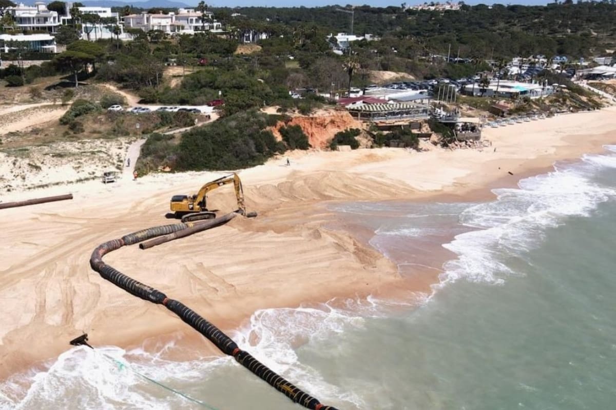 El gobierno de Portugal removió 1,4 millones de metros cúbicos de arena artificial para salvar a una playa de la erosión