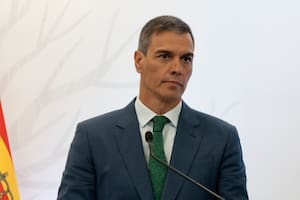 El gobierno de Sánchez respalda a Puente pese a los pedidos de renuncia por la crisis ferroviaria