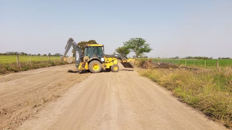 Maximiliano Pullaro impulsa obras para el sector agropecuario