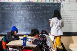 Más de 63.000 docentes cobrarán un incentivo con un aumento del 15% por el programa Asistencia Perfecta