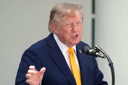 El gobierno de Trump propone cobrar a los empleadores una tarifa de US$103.265 por cada visa H-1B