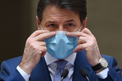 El gobierno del primer ministro de Italia Giuseppe Conte cerrará cinco regiones del país
