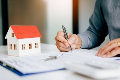 El Gobierno disolvió programas de vivienda