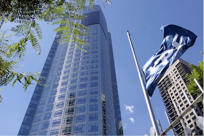 El Gobierno emitió deuda por US$ 6000 millones para pagarle a Repsol la expropiación de YPF