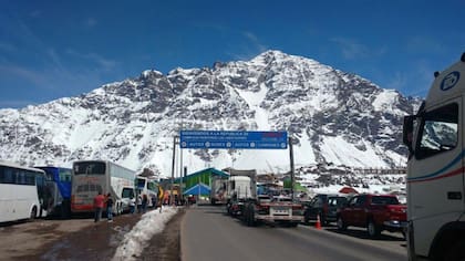 El paso Cristo Redentor, el principar cruce hacia Chile