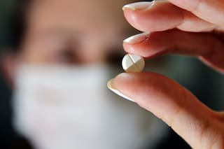 Así se desenmascaró un gigantesco fraude con un medicamento que aseguraba curar el Covid