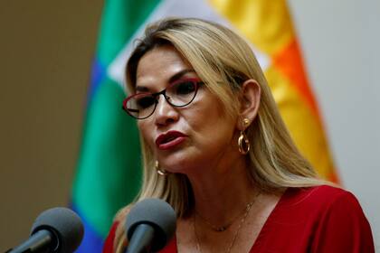 El gobierno interino se suma al grupo crítico del gobierno de Maduro