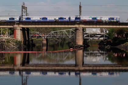 El Gobierno lanzó en los últimos días importantes programas de obras públicas para mejorar el servicio de ferrocarriles en el país