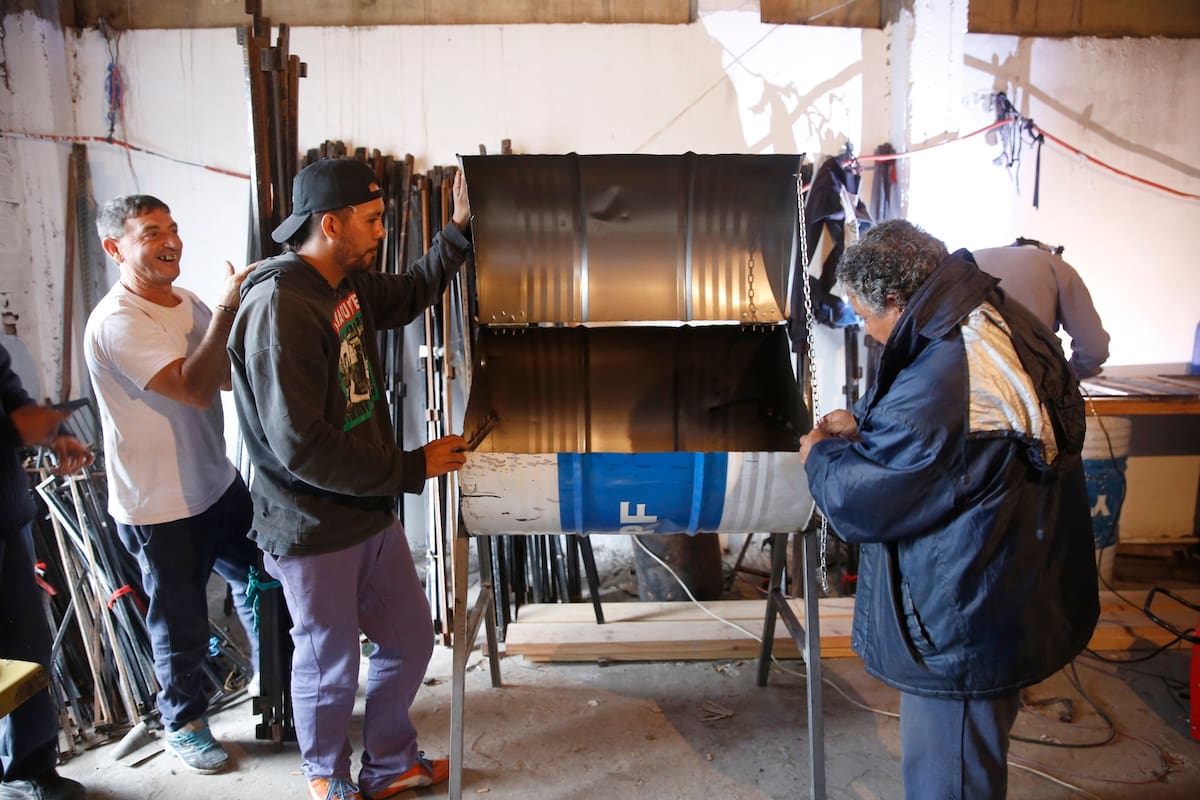 El Gobierno logró escasos avances en la reconversión de los planes sociales