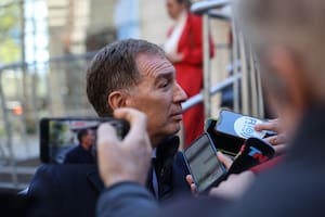El Gobierno oficializó la salida de Adorni y la designación de Santilli