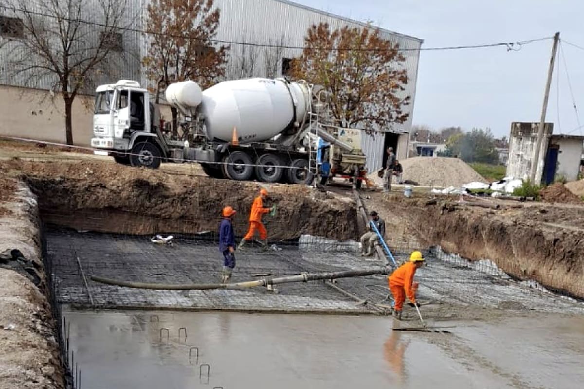 El Gobierno paralizó la obra pública