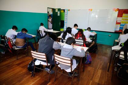 El gobierno porteño busca evitar las faltas de docentes por medidas de fuerza