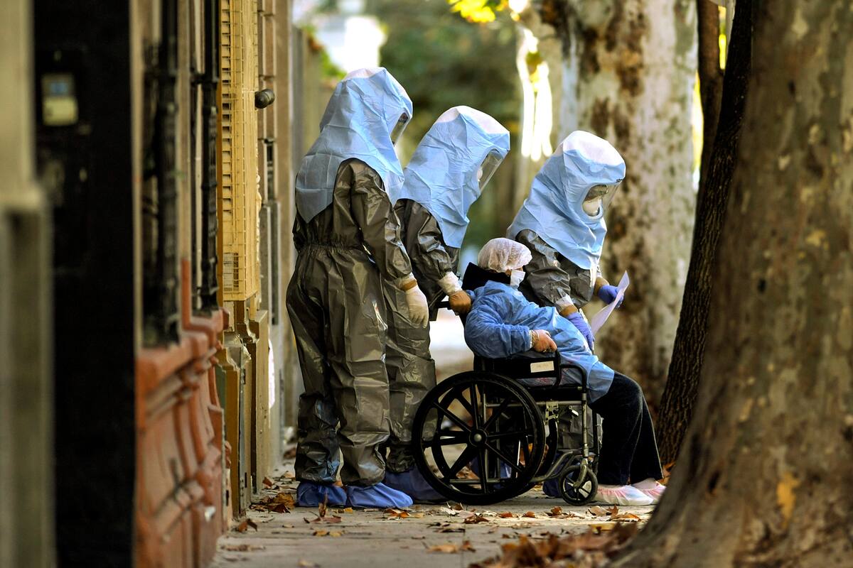 El Gobierno porteño dispuso el desalojo de un geriátrico en Flores luego de que se confirmaran 57 casos positivos de coronavirus Covid-19