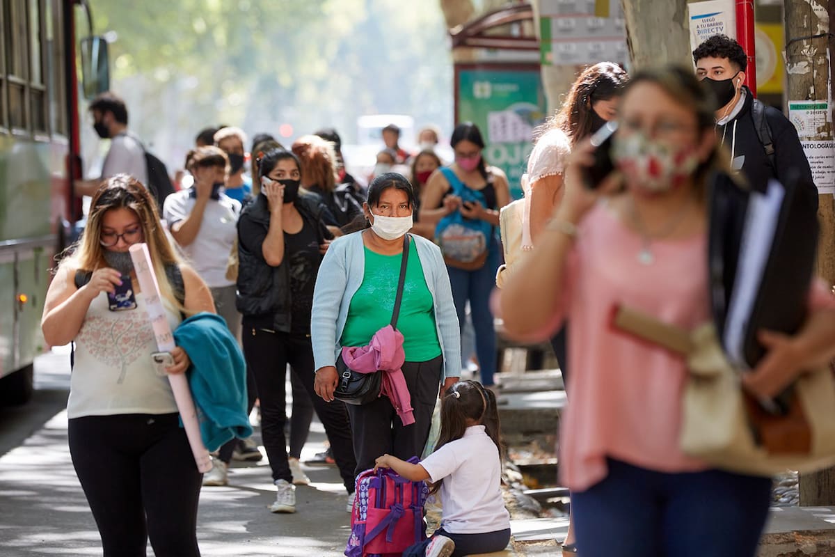 El Gobierno prepara mayores restricciones para combatir el avance de la pandemia del coronavirus
