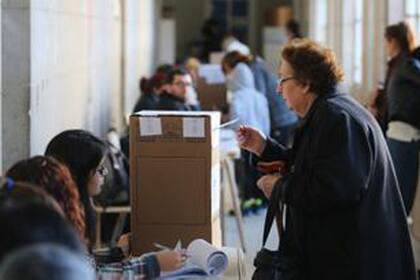 El Gobierno y un sector del PJ quieren permitir el aporte de privados