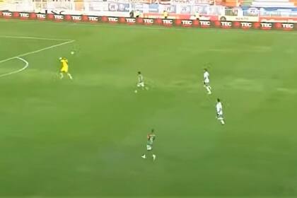 El gol de arco a arco de Leandro Requena en Cobresal-Colo Colo