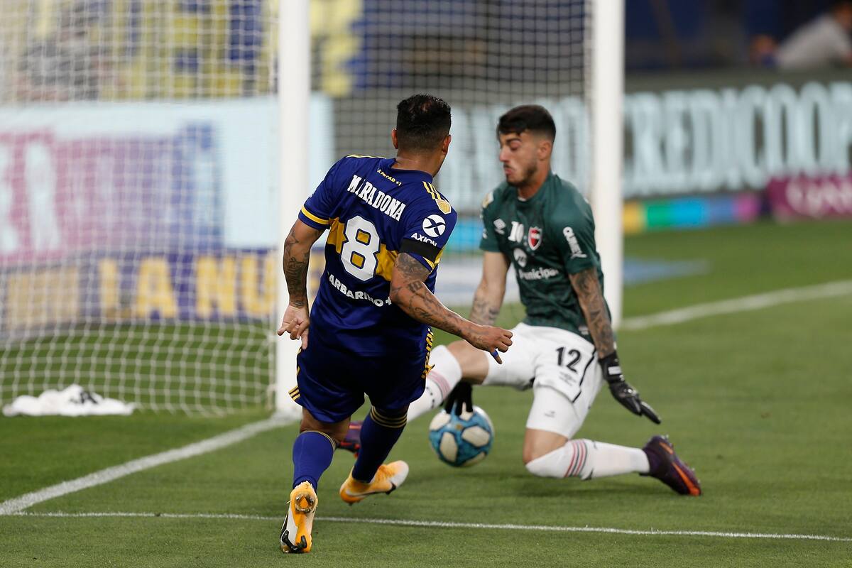 El gol de caño de Edwin Cardona a Ramiro Macagno.