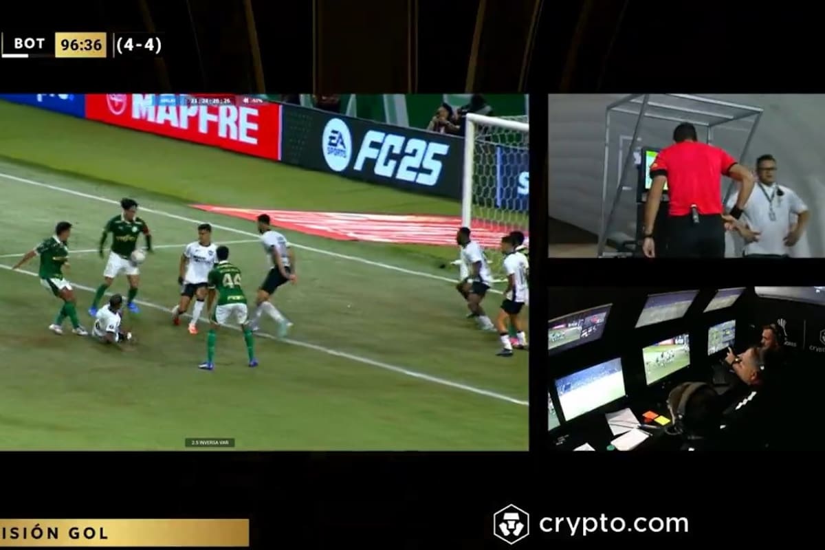 El gol de Gustavo Gómez anulado a Palmeiras por una supuesta mano