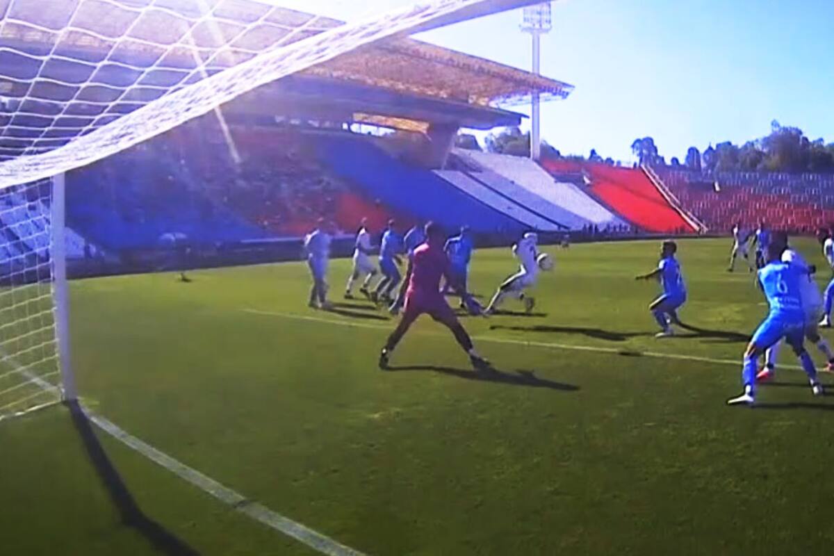 El gol de taco de Rafael Pérez