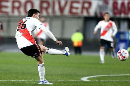 El golazo de José Paradela a Lanús