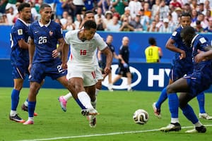 Inglaterra y Francia crearon un festín de 10 goles, 38 remates... y Mbappé pasó a Messi (por ahora)