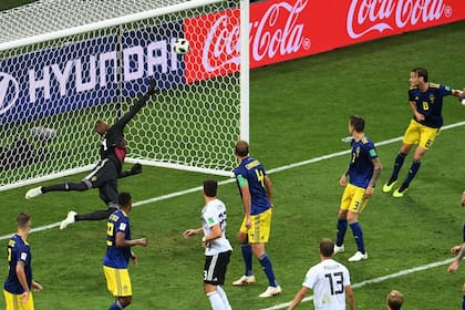 El golazo de Kroos en la última jugada ante Suecia