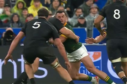 El golpe de Sam Cane a Jesse Kriel que provocó la intervención del TMO y la expulsión del capitán neozelandés