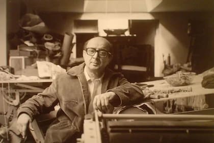 El gran Antonio Berni le regaló a Apolinar su grabado Criollos.