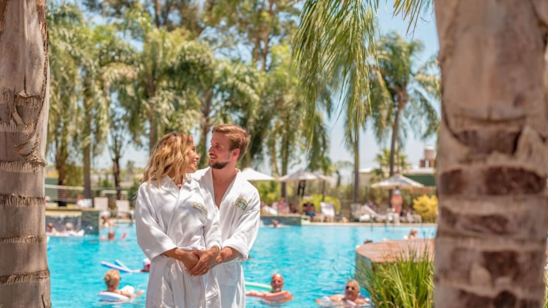 ¿Quién dijo que hace falta viajar fuera del país para disfrutar del formato "todo incluido"? Los Pinos es uno de los resorts locales que demuestran lo contrario.