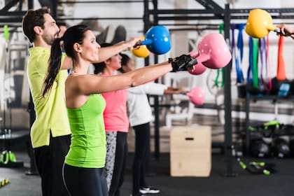 El gran diferencial del entrenamiento funcional es que no utiliza máquinas, sólo elementos traccionados a través de la propia fuerza del deportista
