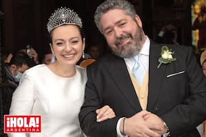 El gran duque le dio el sí a la escritora italiana Rebecca Bettarini. Ella se convirtió a la fe cristiana ortodoxa para la ceremonia religiosa y adquirió el nombre de Victoria Romanovna. Por el enlace, además, se convirtió en princesa.