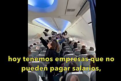 El gremio de pilotos emitió mensajes con contenido político