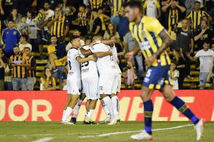 El grito de Colón, luego de un insólito gol