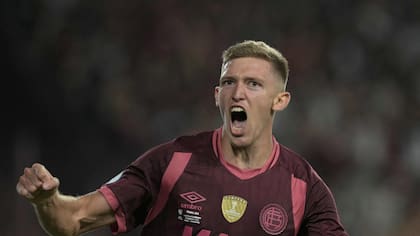 El grito de gol de Rodrigo Castillo, que marcó el gol de la victoria para Lanús ante Flamengo por la ida de la Recopa Sudamericana