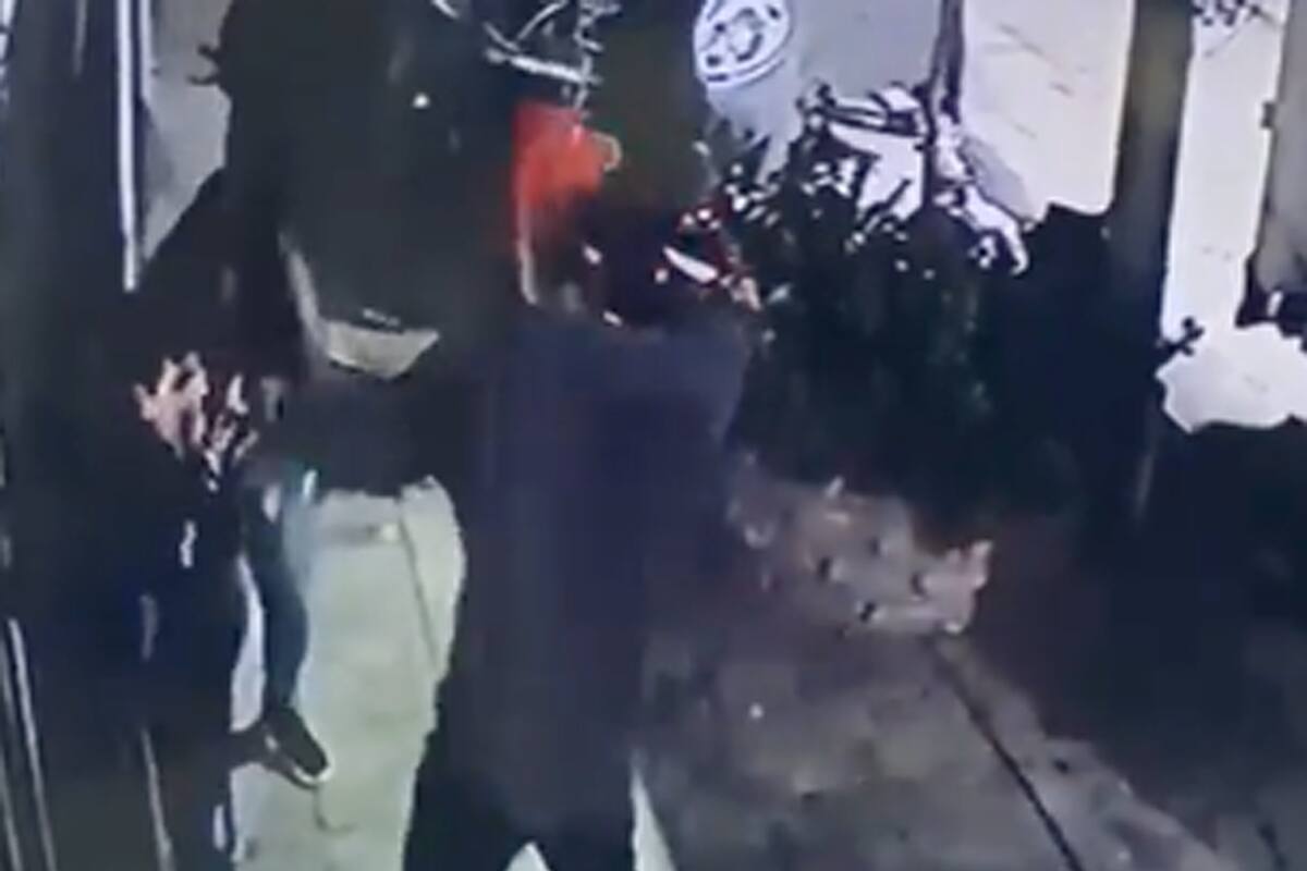 El grito desgarrador de una madre al ver que delincuentes apuntaban a su hijo