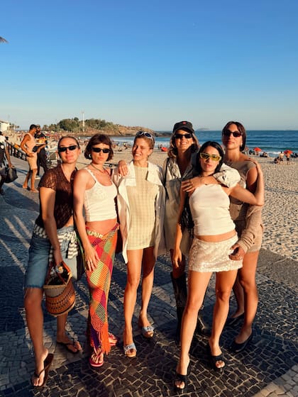 El grupo de amigas disfrutó en las playas de Río de Janeiro