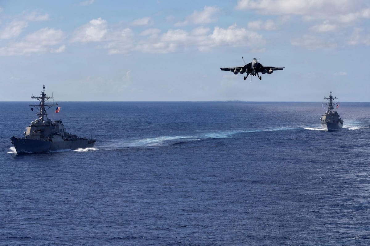 El grupo de ataque del portaaviones USS Gerald R. Ford en el Atlántico