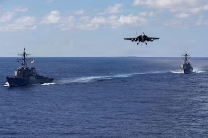 El grupo de ataque del portaaviones USS Gerald R. Ford en el Atlántico