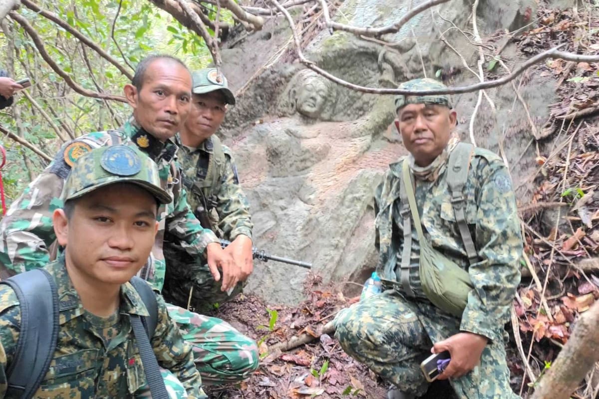 El grupo de exploradores buscaba hongos exóticos en un bosque de Tailandia cuando se produjo el increíble hallazgo