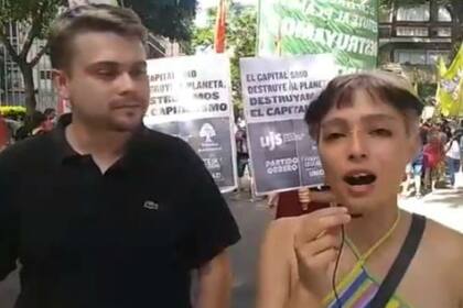 El grupo de manifestantes se concentró en la Embajada de Australia