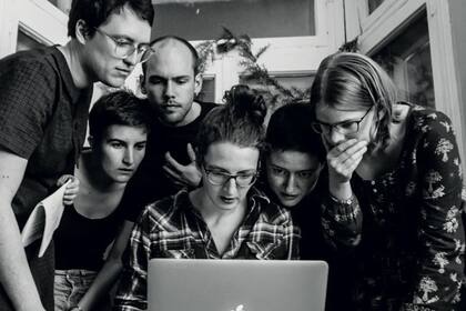 El grupo literario suizo AJAR: escritura y performance