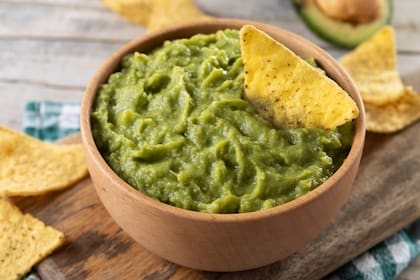 El guacamole es una comida de tradición mexicana